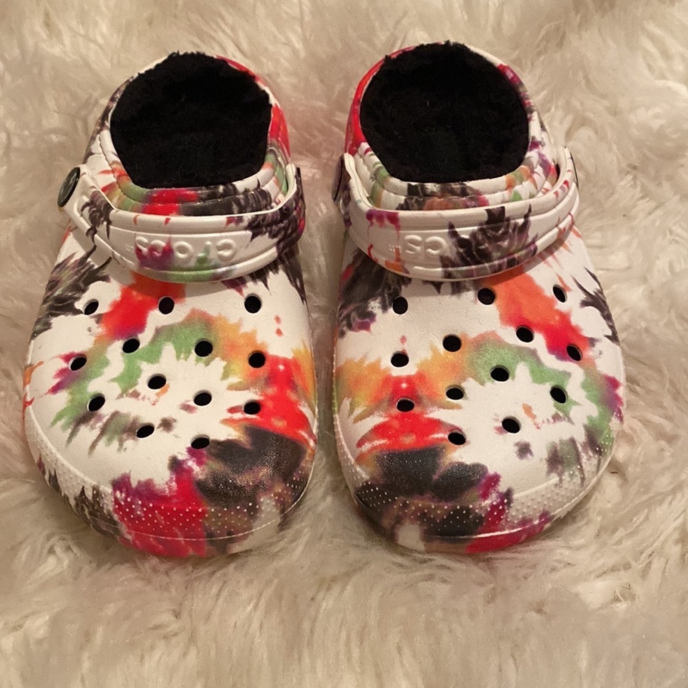 CROCS Fleece Lined Spray Dye Clog, Child Sz 13 barely used. Like New.